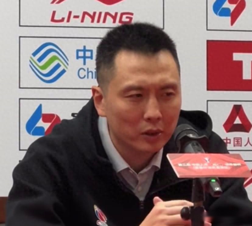 大胜四川采访!卢伟点名3将沟通不够,与李弘权共谈球队磨合!