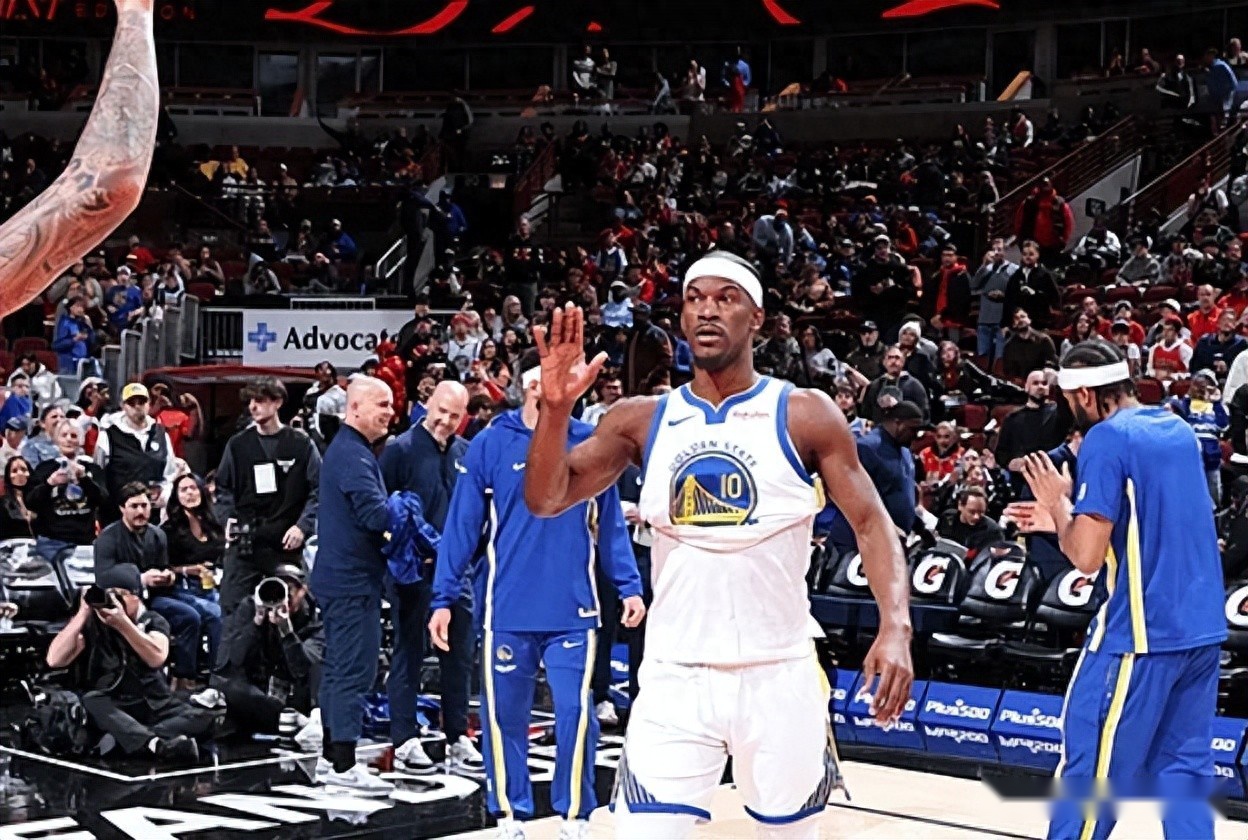 勇士大胜公牛!巴特勒+2首发齐爆,波杰回分卫暴走,理查德好使!