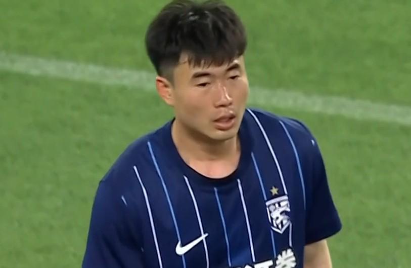 武汉三镇官方:邓涵文将于合同期满后离队