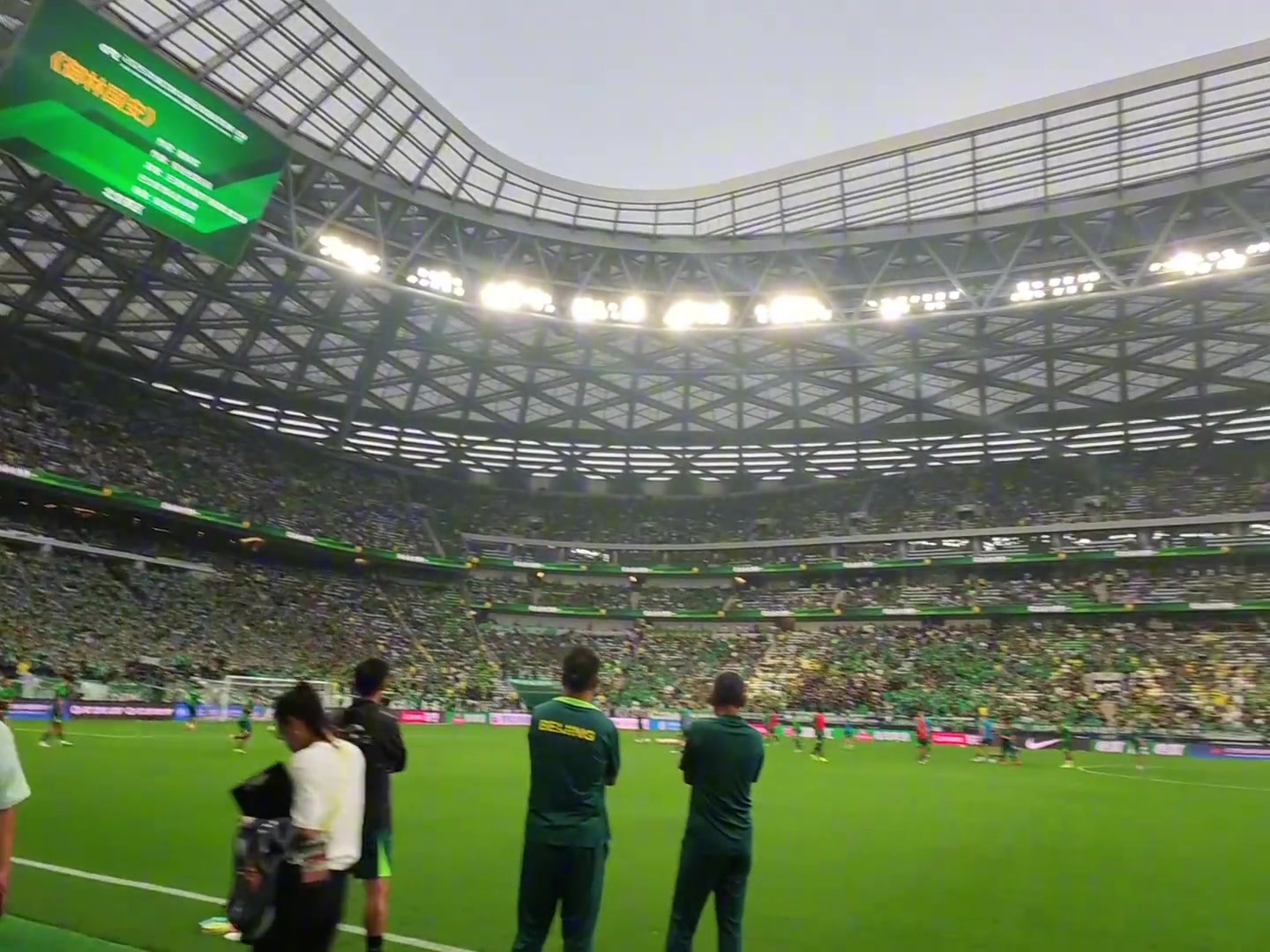 网友塞蒂恩老爷子来国安前可能也没想到北京球市如此火爆