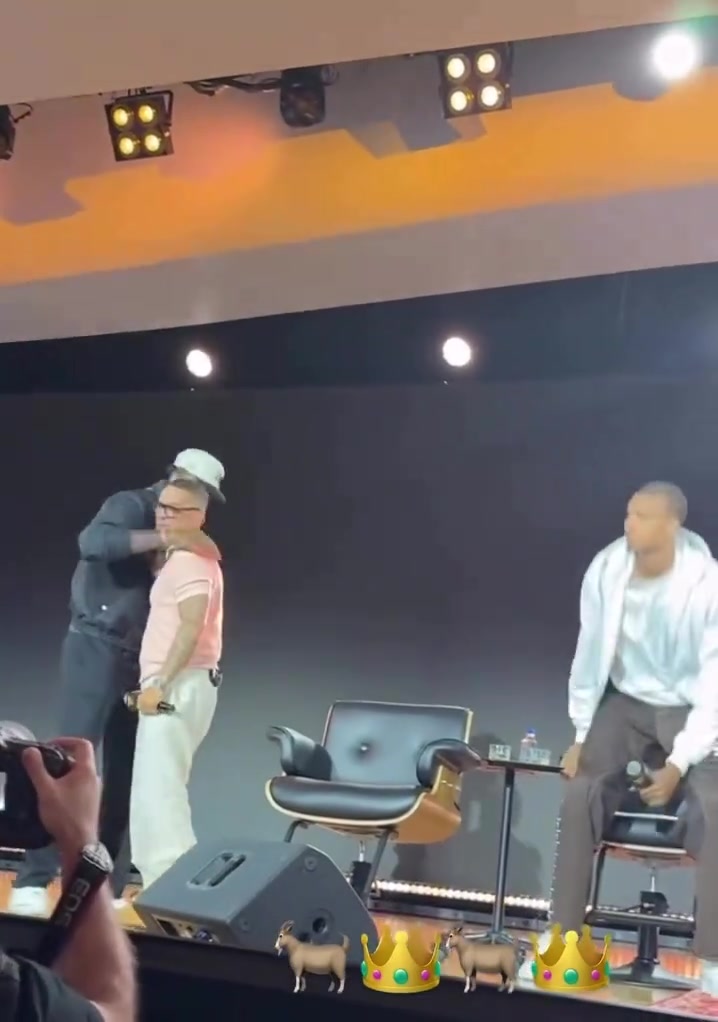 詹姆斯跟文班亚马在舞台上联手了