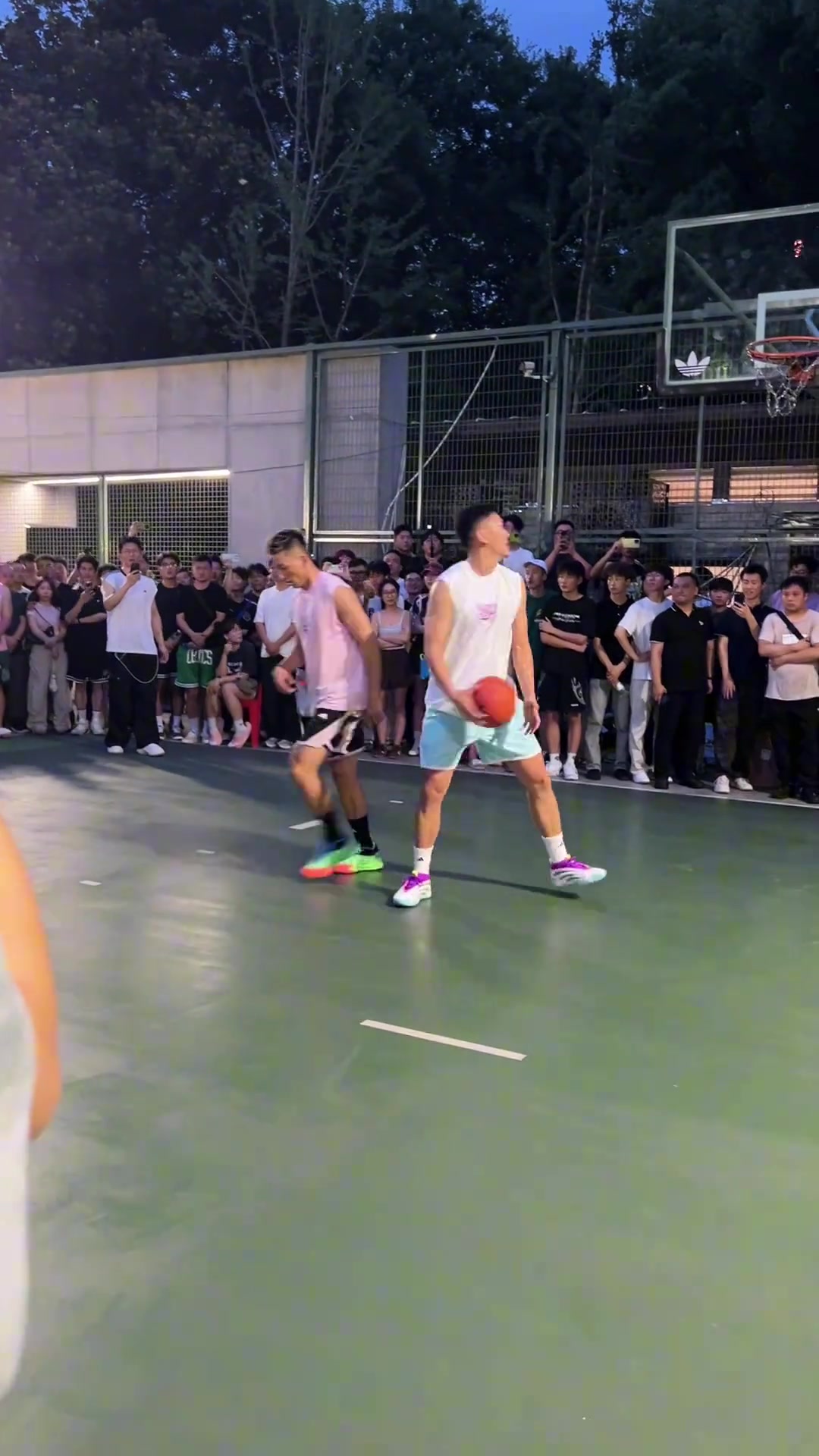 杨政打野球被裁判狂吹N个走步是坏习惯还是被针对