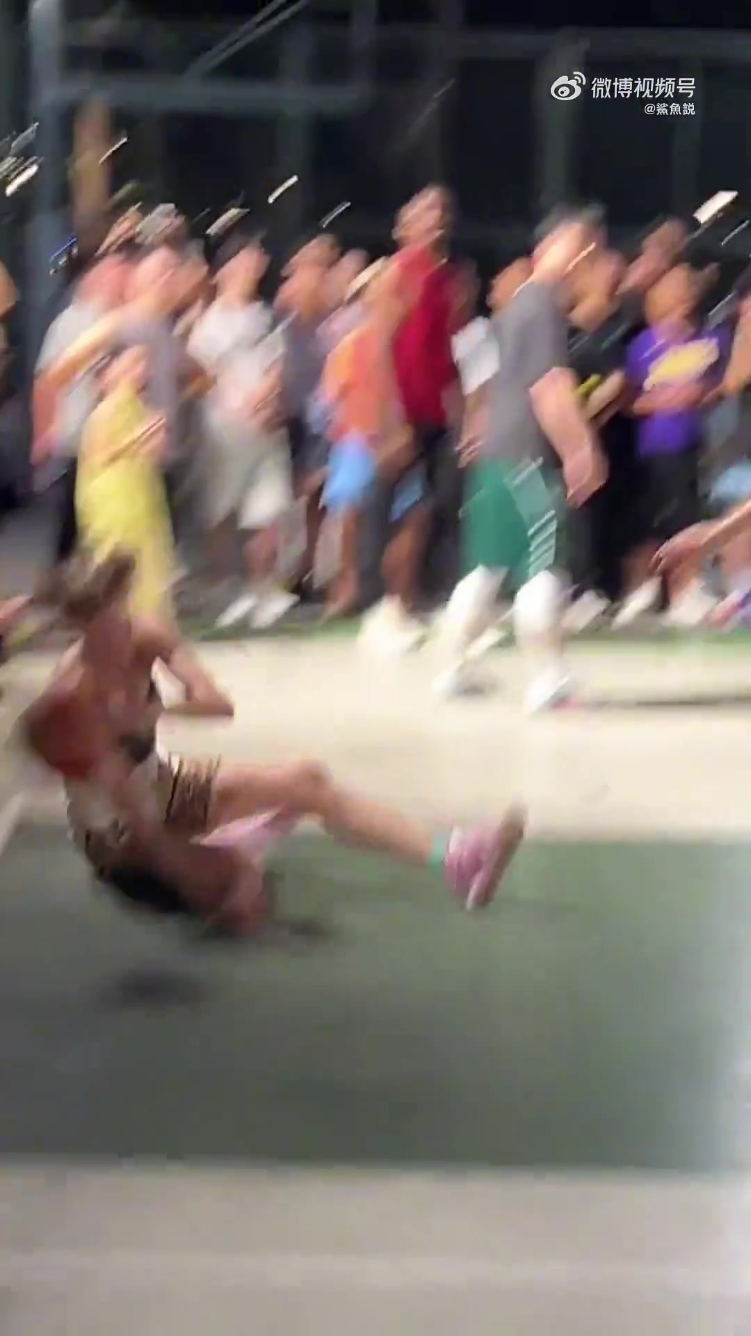 真对抗啊看过那么多篮球网红这女的是真的血汗钱