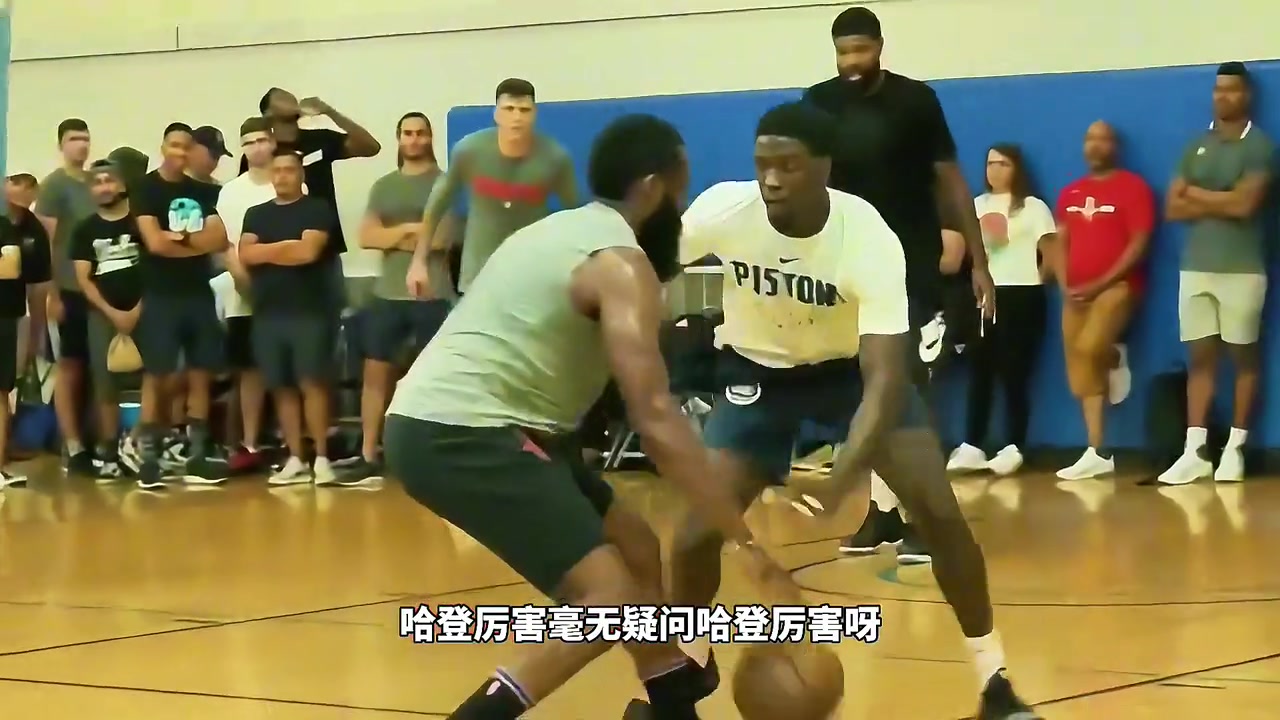 巅峰麦迪和哈登杨毅哈登厉害麦迪虽高动作飘逸还是靠外边投