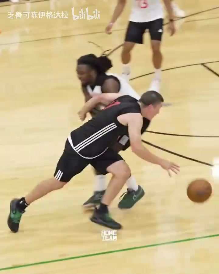 稍微出汗普里查德在两小时内的两场半职业比赛中合砍86分