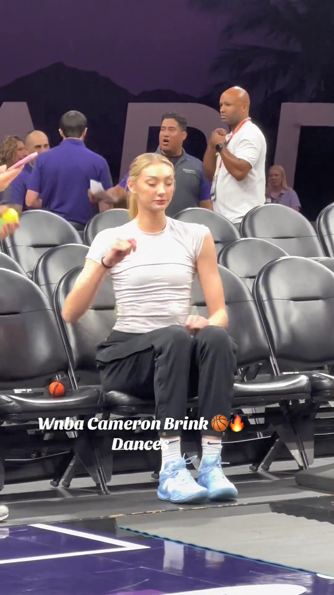 感受一下库里教妹布林克的十头身有一说一真的和杜兰特很配