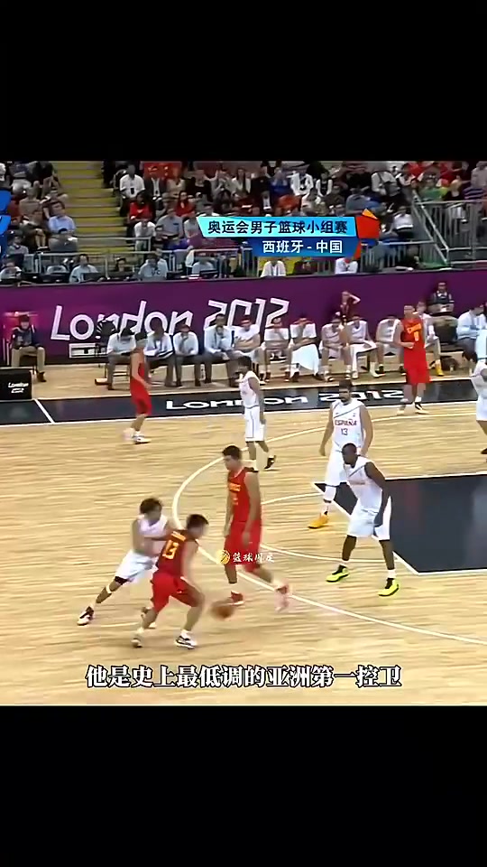 谦虚了陈江华我在篮球这方面还是有一点天赋的