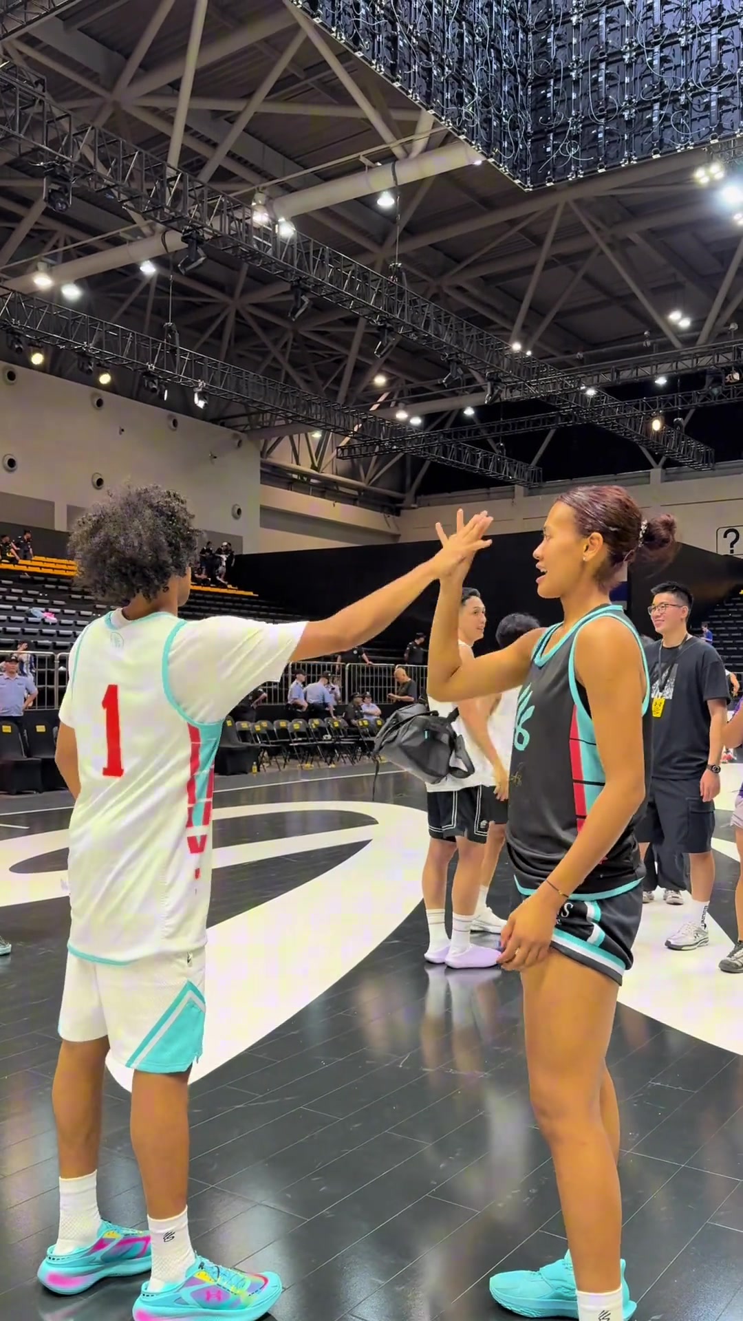 这两人会不会是未来几年中国男女篮的领军人物