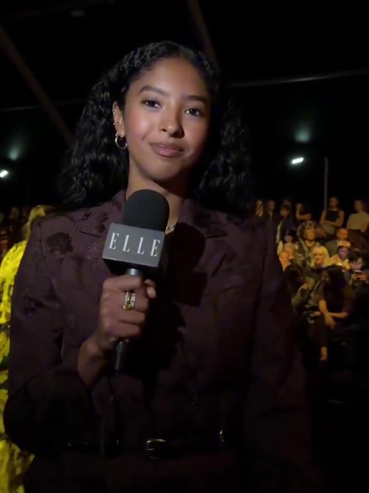 太像他了科比女儿娜塔莉亚出席活动也算继承父母的颜值