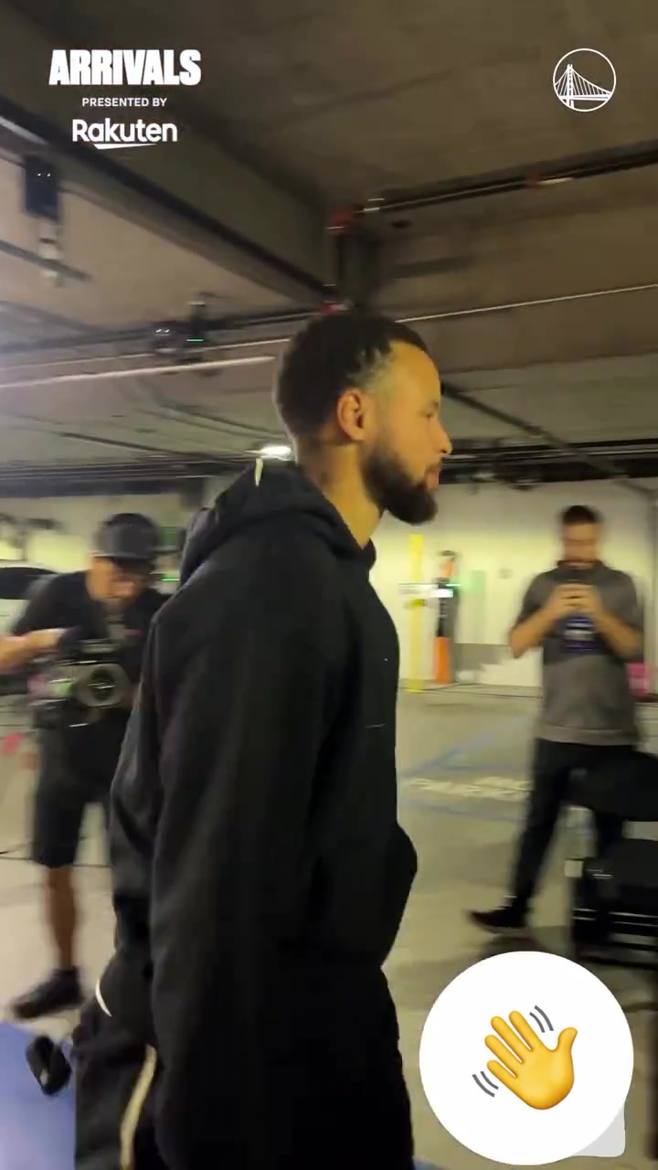 勇士球员进入球馆你觉得谁的气质最佳