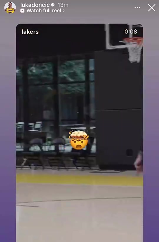 太夸张了东契奇篮下单手甩狙篮球贯穿全场94英尺精准入筐