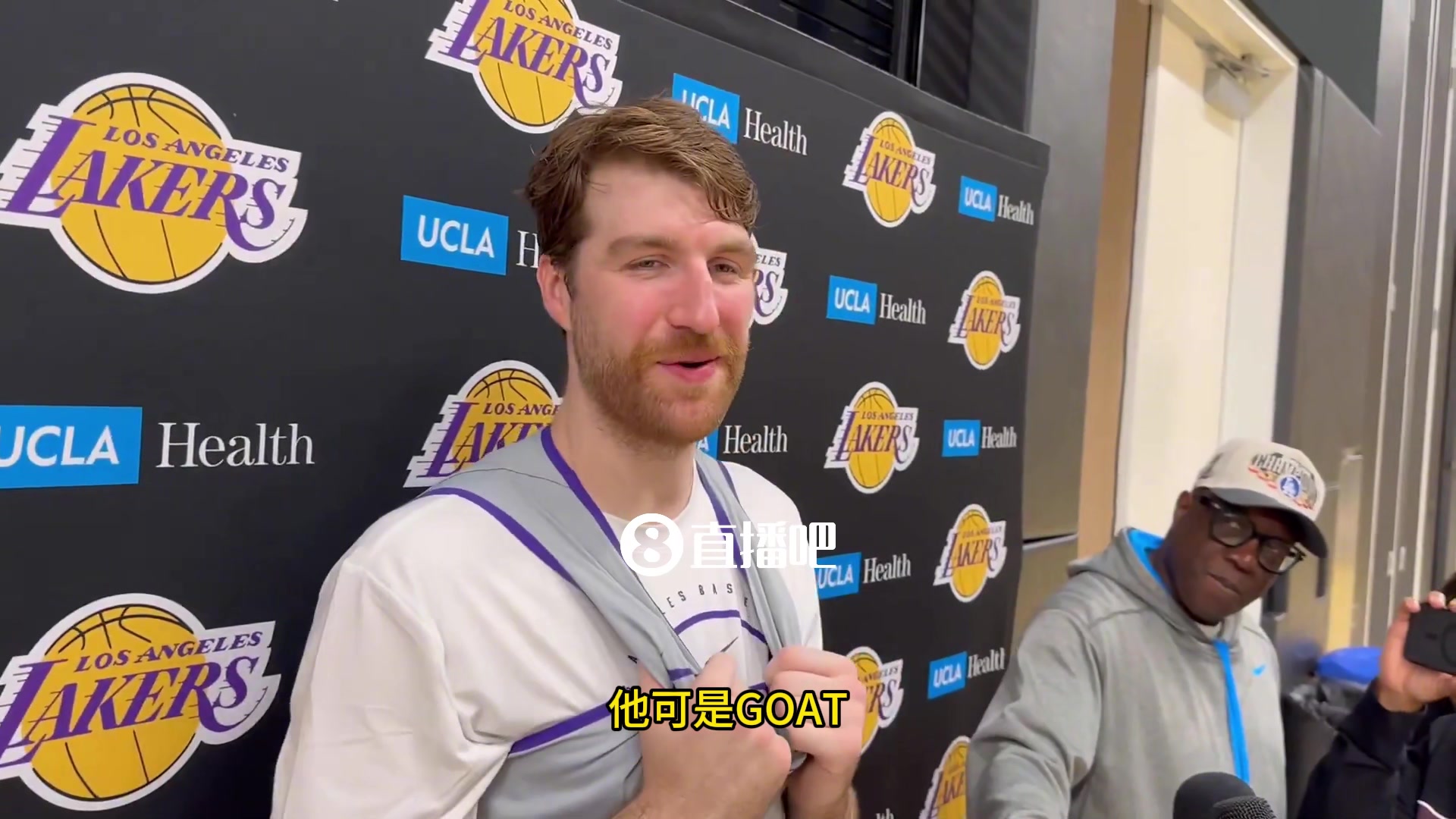 在发展联盟和詹姆斯当队友湖人新援蒂米太不可思议了他可是GOAT