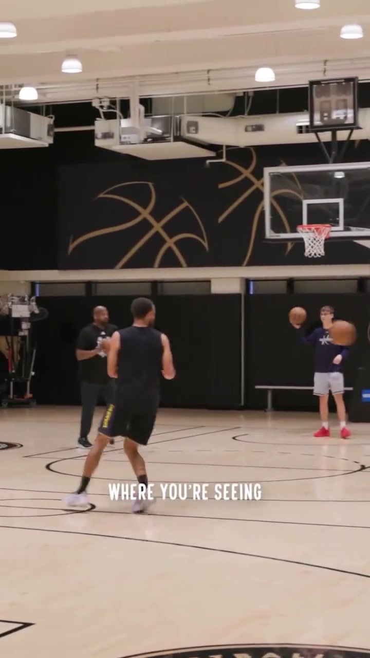 你看到的是库里的三分他练的是毫秒级的节奏肌肉的记忆 ...