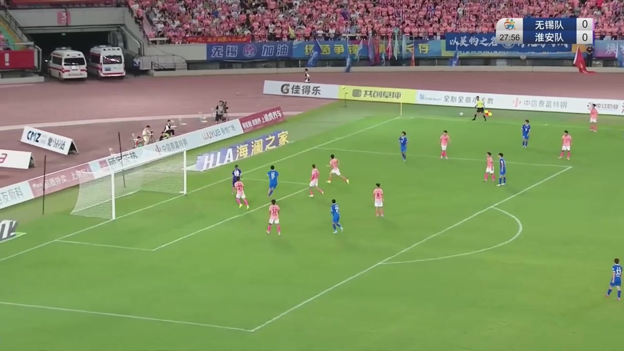 苏超球员致敬C罗️文耀隆破门淮安队1-0领先无锡队