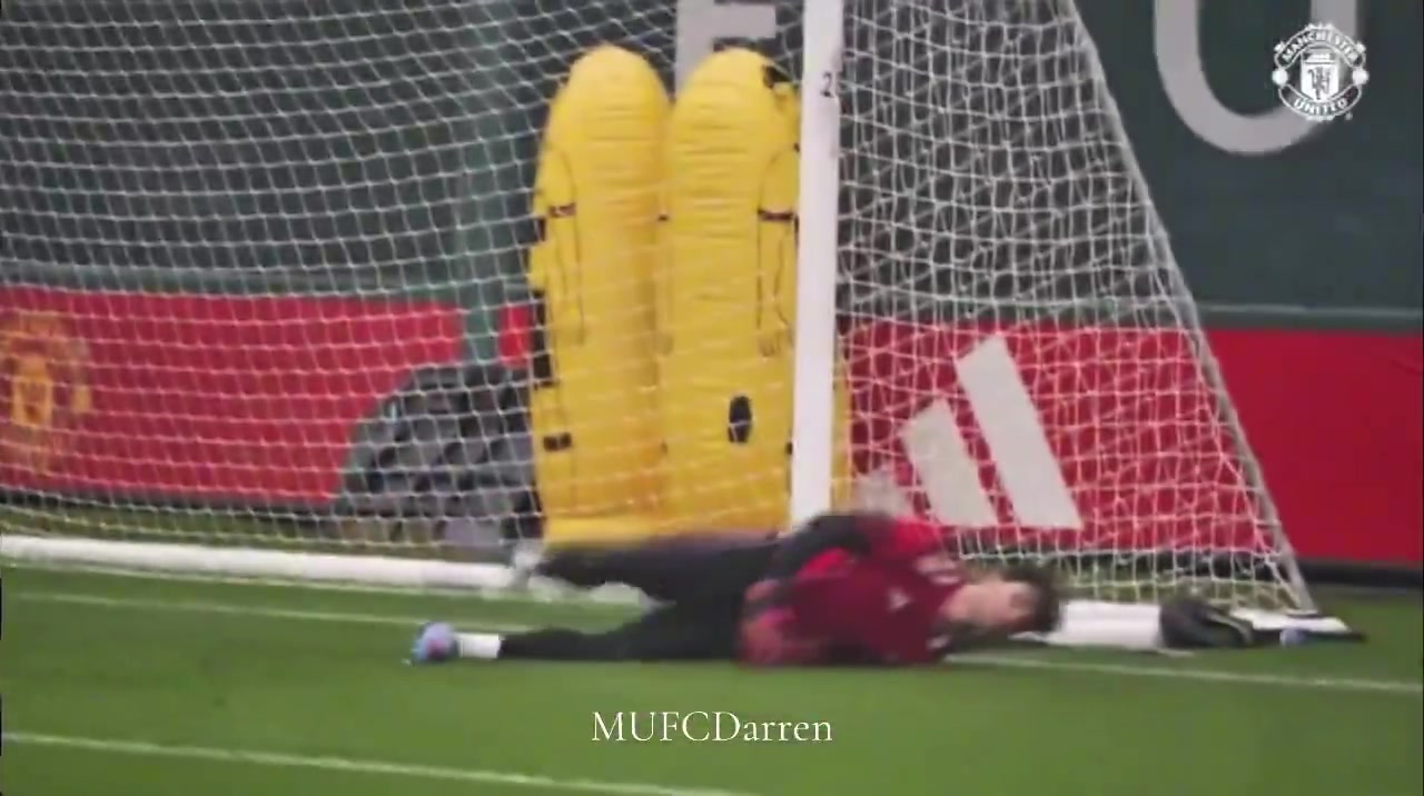 国外曼联球迷看着就让人放心拉门斯在今天在训练中