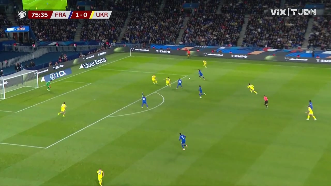 法国再下一城奥利塞禁区内灵巧转身打门得手坎特不停球送助攻