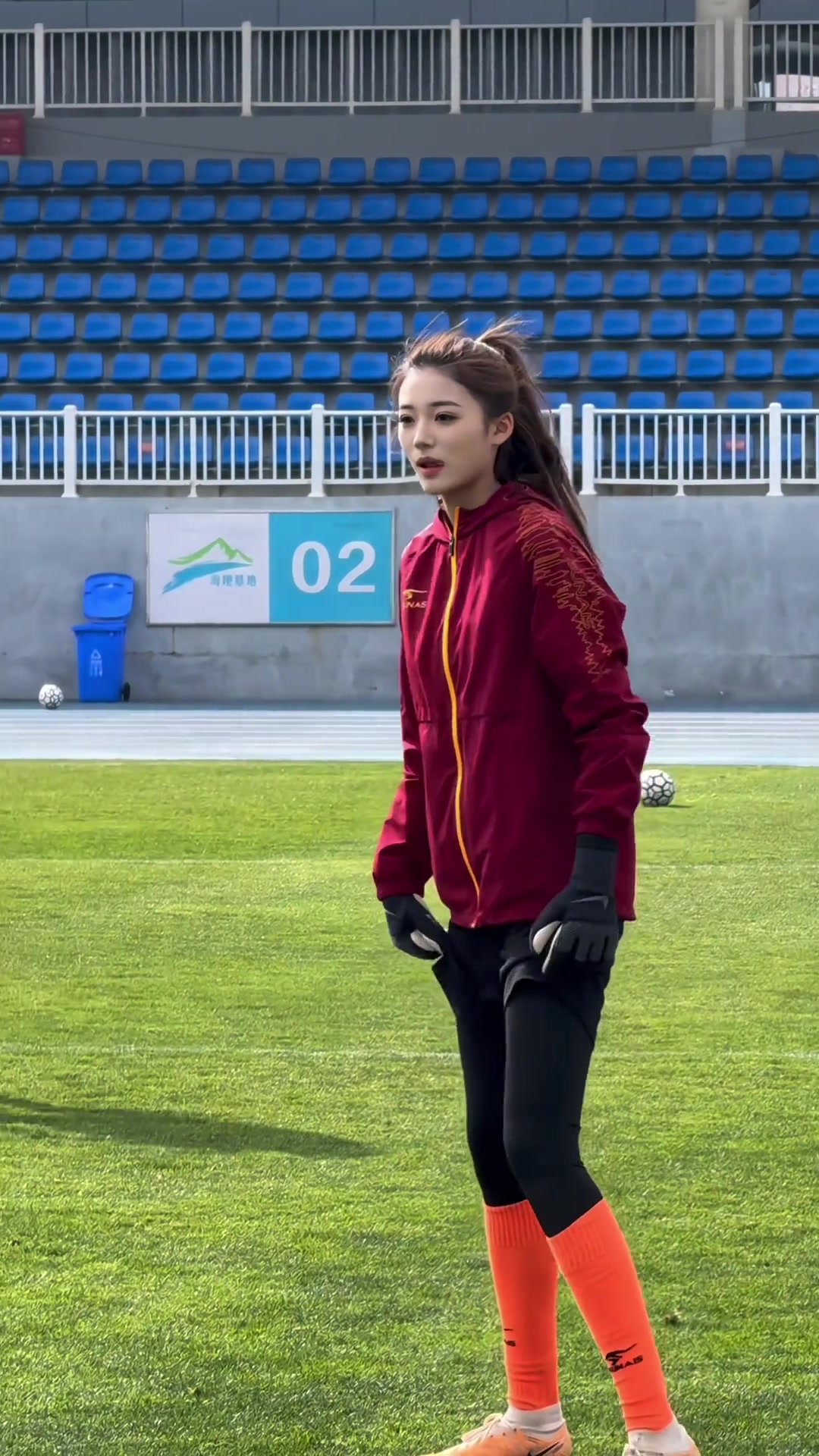 是不是国内最美女球员河南女足球员李晓絮