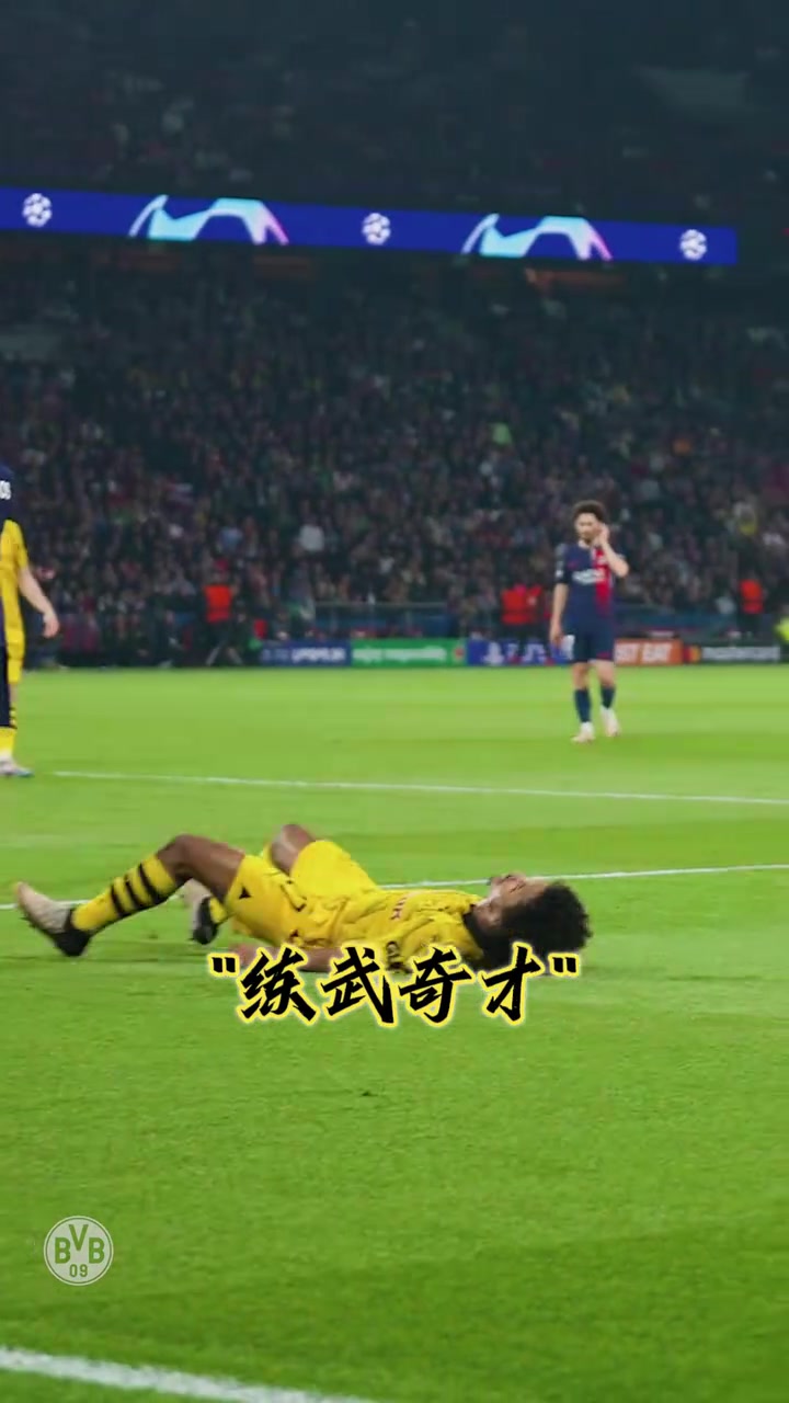 这身体素质确实是练武奇才喜欢后空翻的阿德耶米