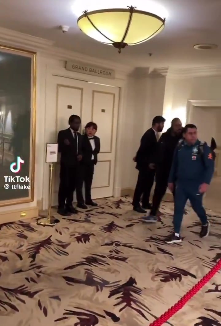 球迷能加盟阿森纳吗库尼亚哈哈哈