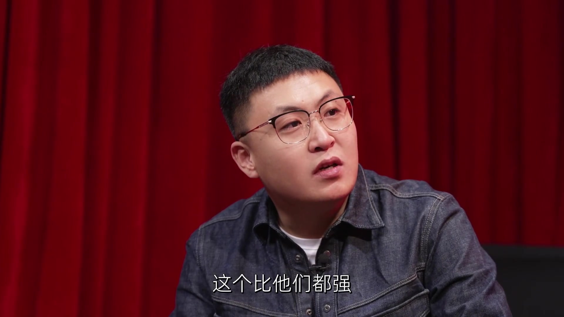 身体素质比C罗都强董方卓应该差不太多绝对力量有差距