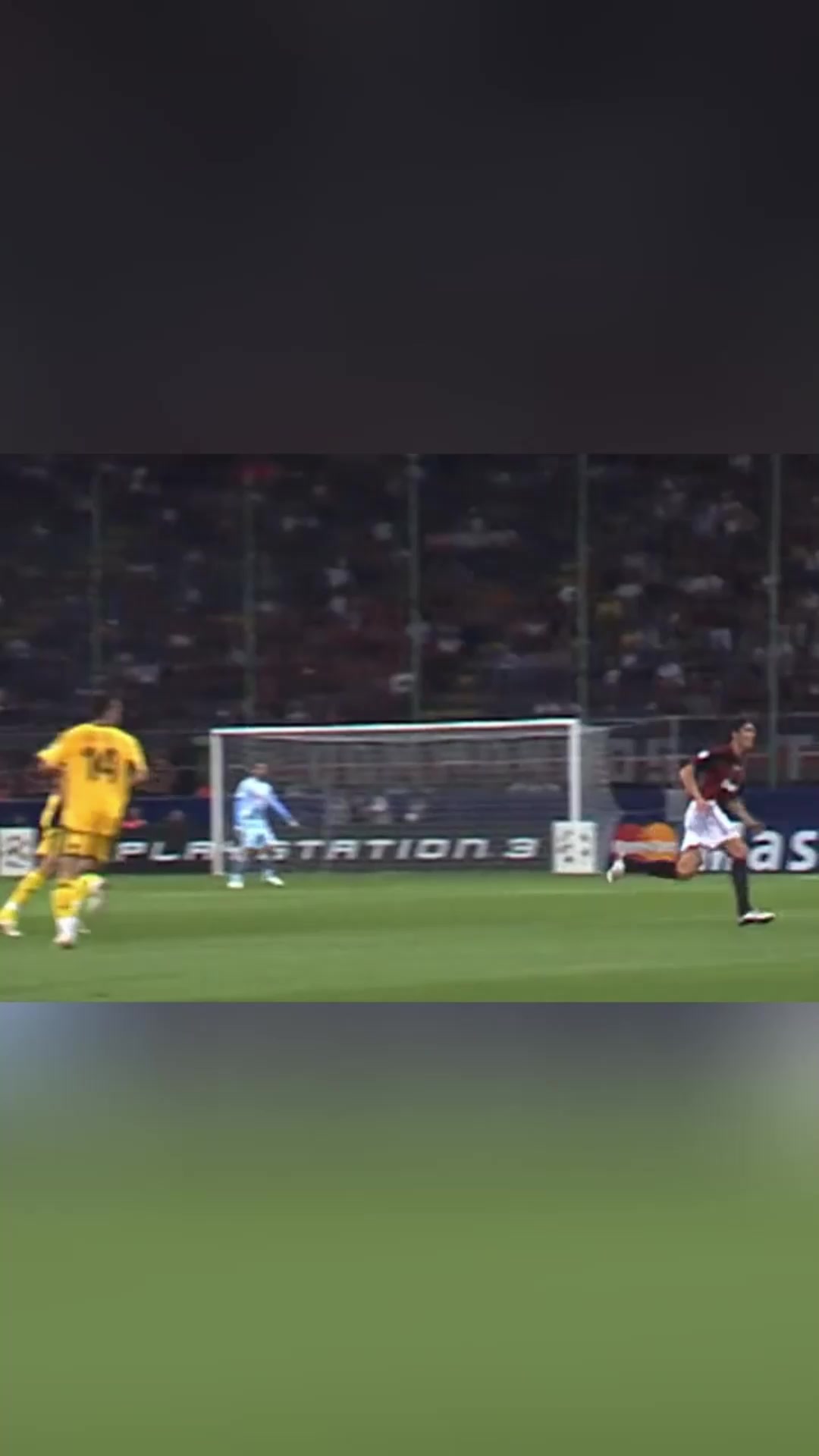 集颜值与球技于一身的天选之子卡卡