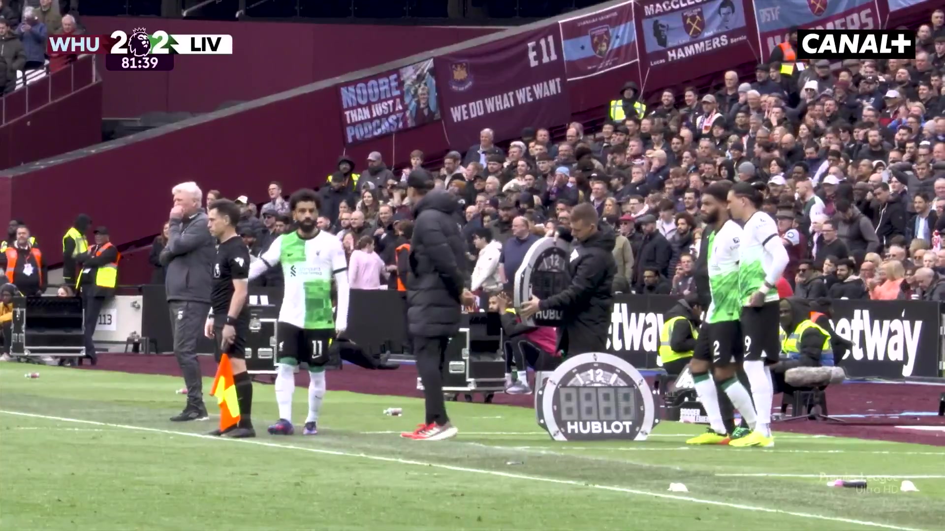 当年准备替补上场的萨拉赫和克洛普爆发了激烈口角