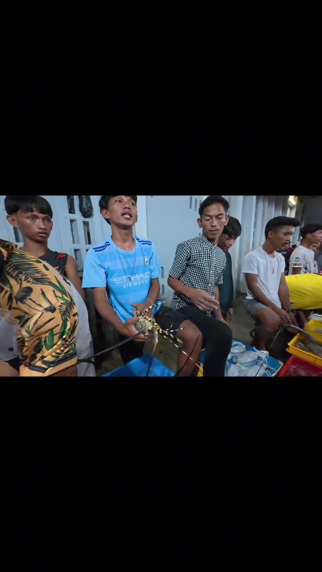 姐们在仙本杀价你悠着点曼城老哥眼神一下清澈了