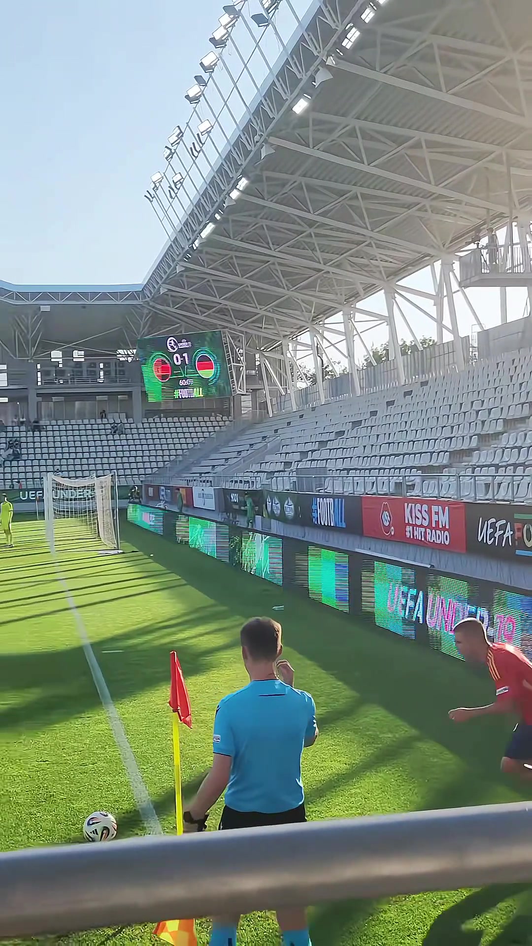 西班牙又出妖星19岁加西亚欧青赛大四喜角球直接破门绝杀