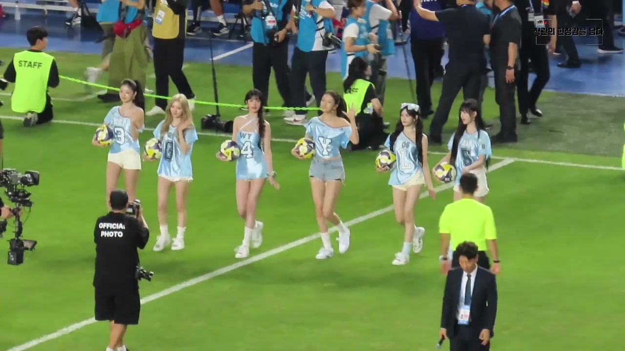 什么水平K联赛全明星赛前女团前来助兴