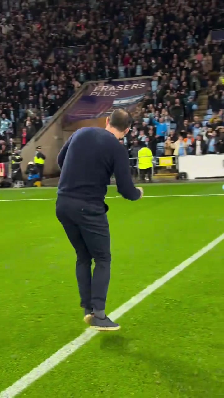 我秃了也变强了兰帕德农夫三拳庆祝率考文垂领跑英冠