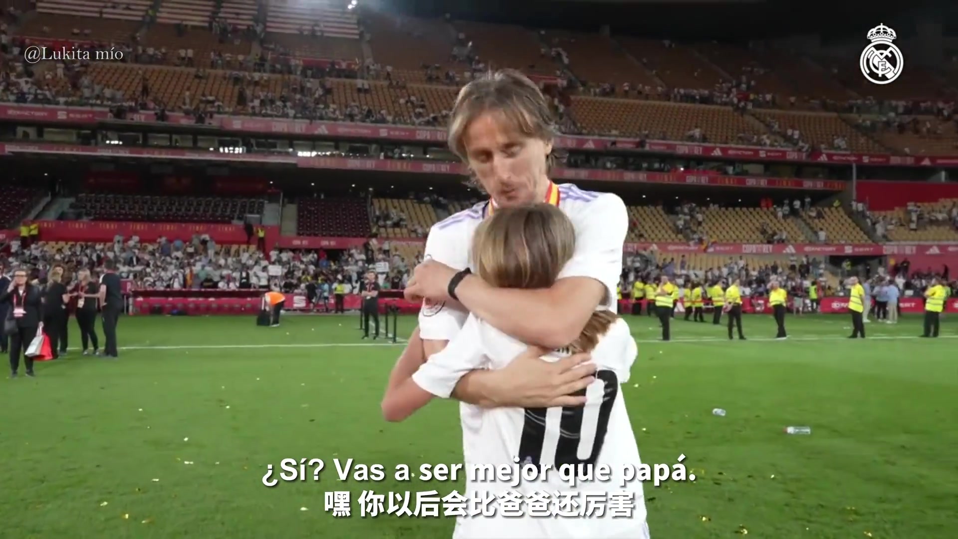 真的好像啊魔笛23年国王杯赛后对女儿你会比爸爸还厉害的