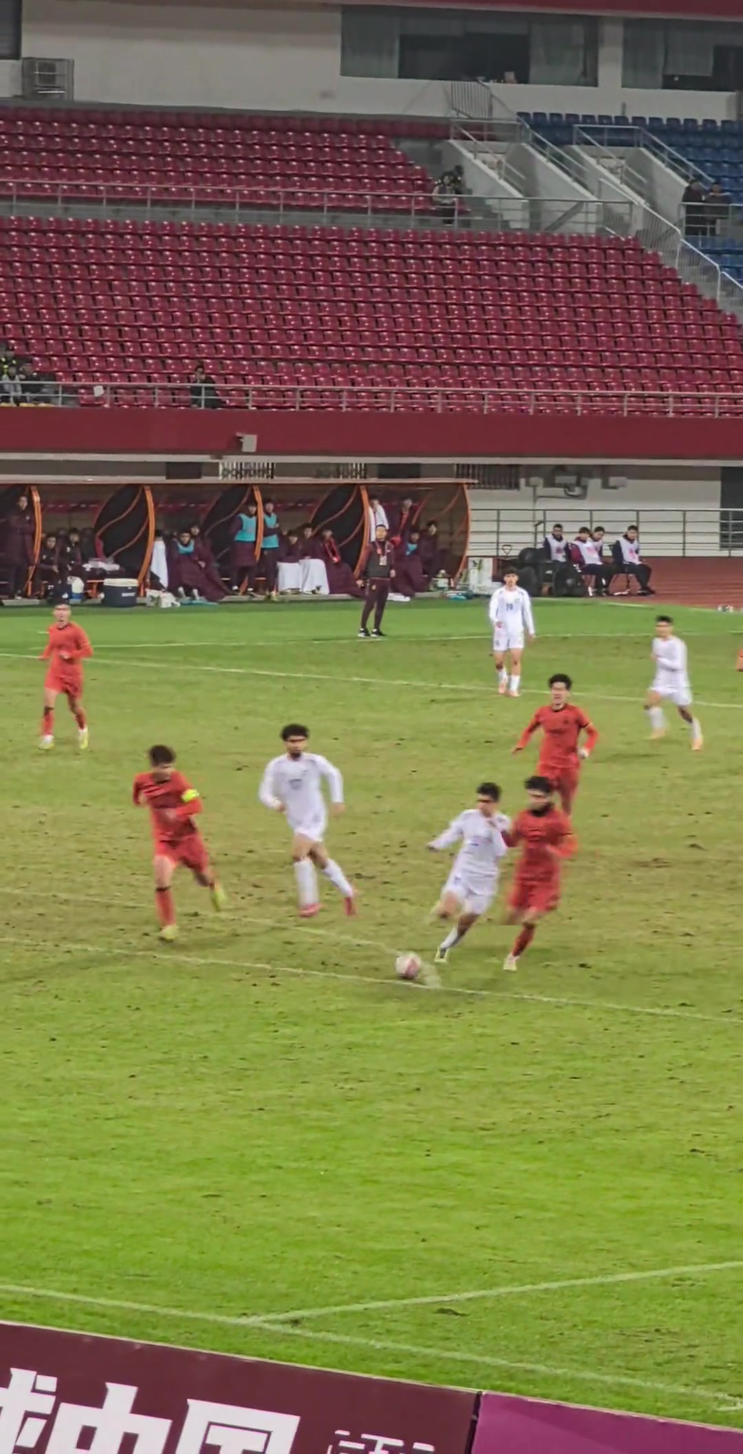 差一点拜合拉木突破造黄牌木塔力甫直接任意球造险