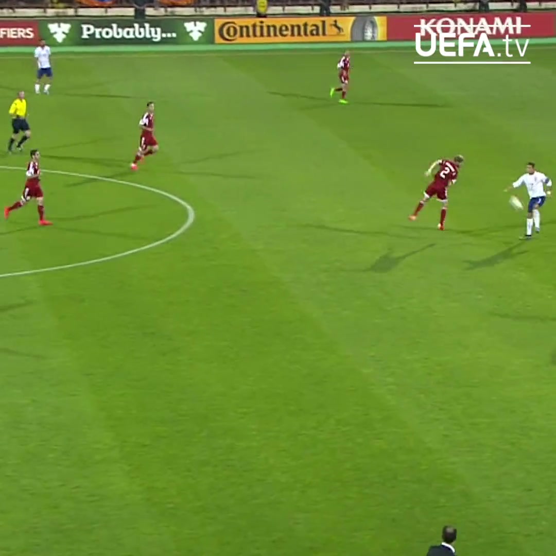 C罗这球感无敌了神级停球重炮破门