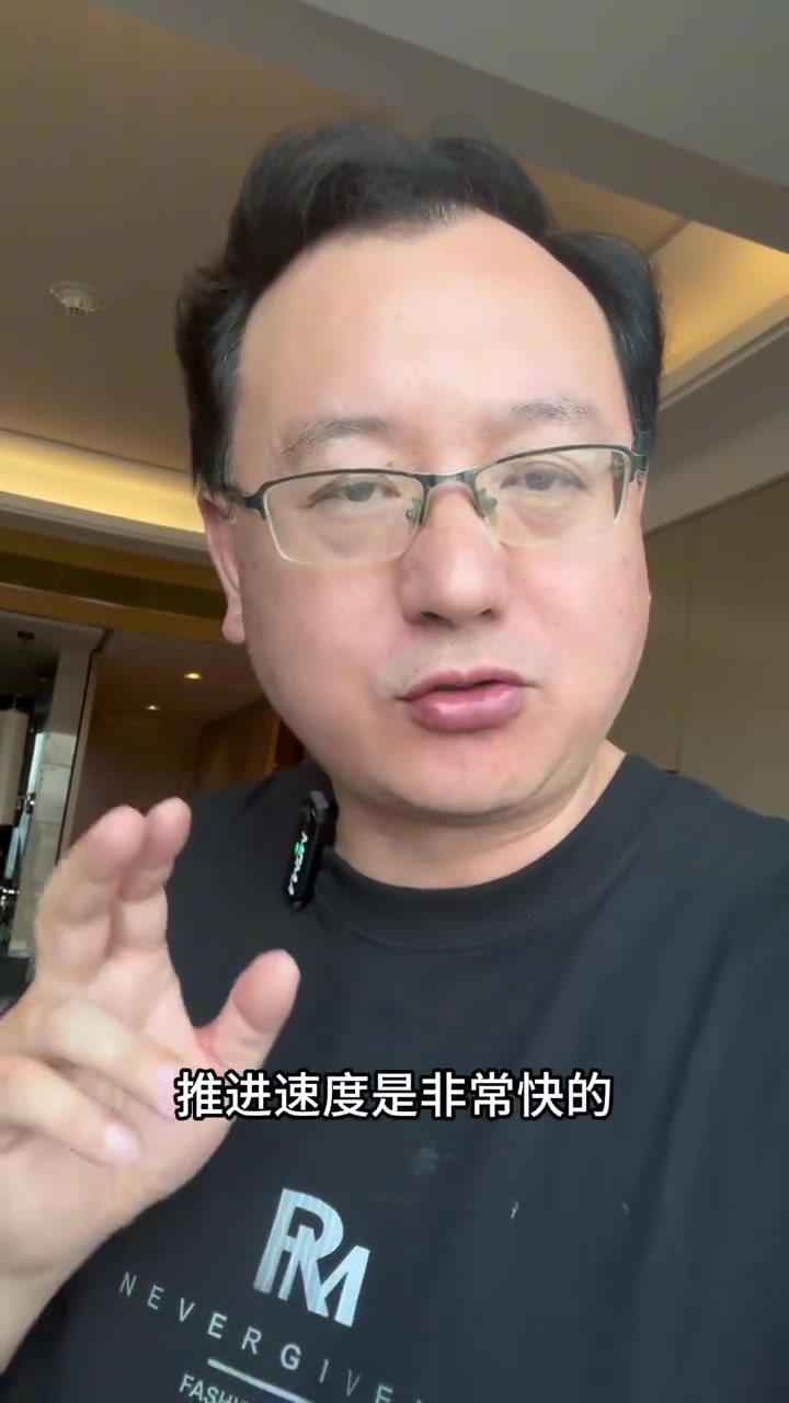 比亚迪这是在抄底赞助国足呢国足踢的这么差你比亚迪竟然入伙了