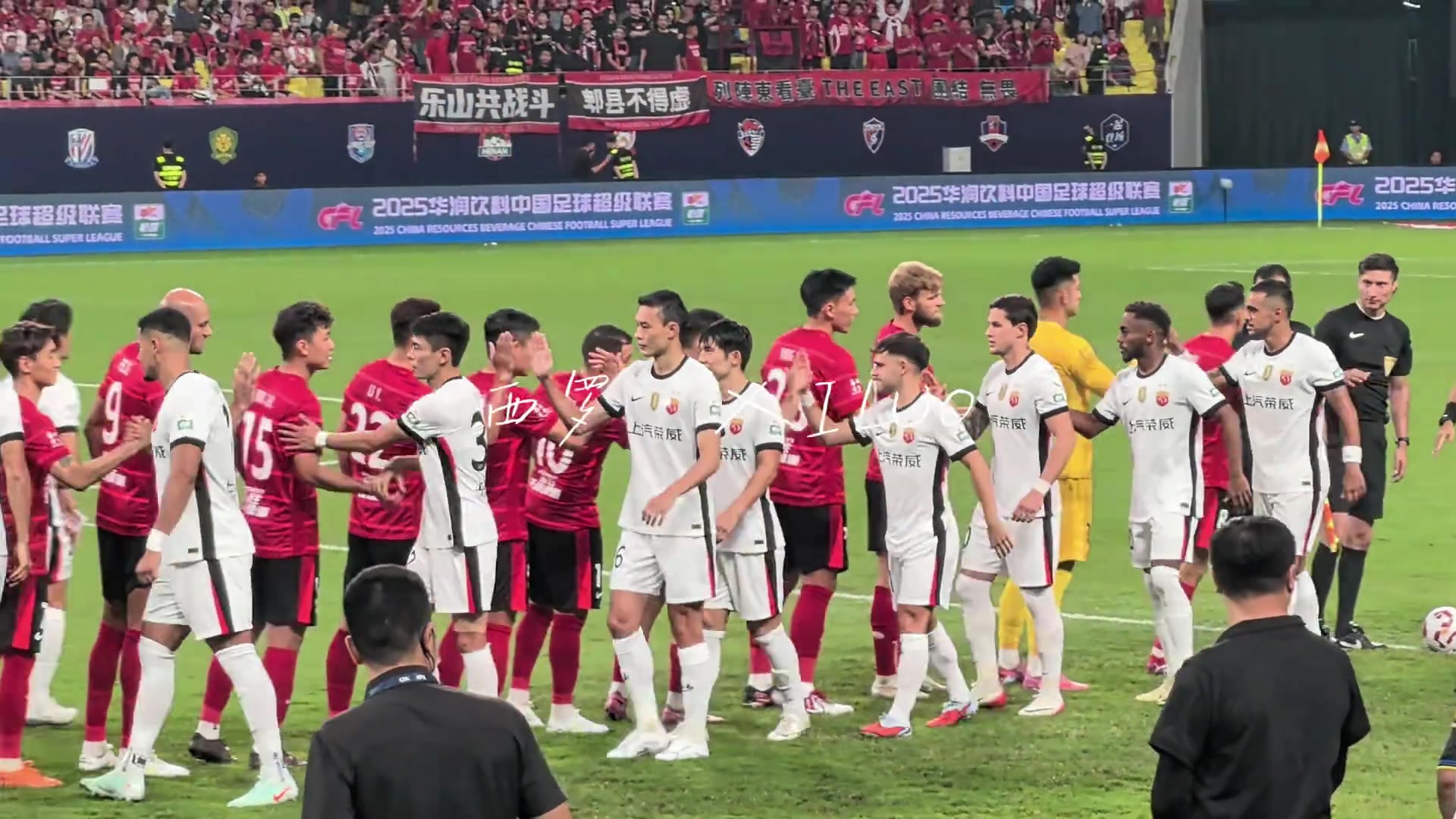 惊 蒋光太赛前竟偷袭国家队队友