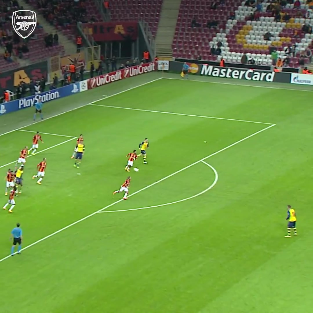 简直令人叹为观止拉姆塞打进了欧冠历史上精彩的进球之一