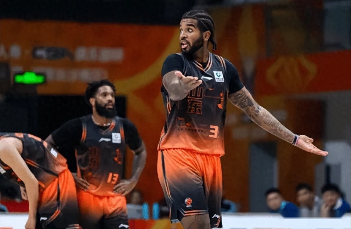 山东100-93淘汰青岛 球员评价:2人满分,5人及格,5人低迷