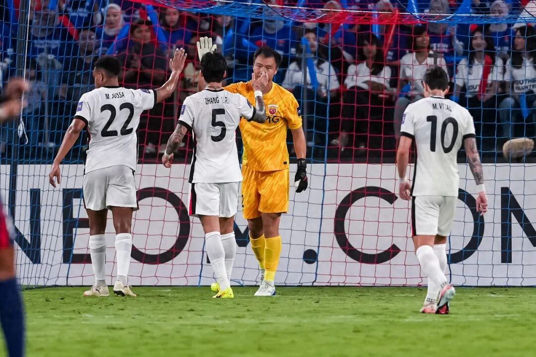 柔佛48次射门无果，“定海神威”为中超冠军海港挽尊