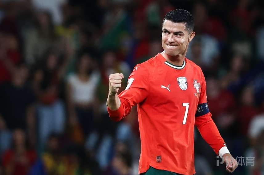 葡萄牙主帅:C罗对胜利充满渴望 我们必须跟上他的步伐