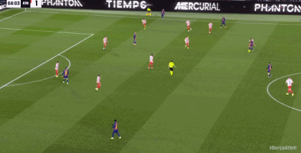 第65分钟,奥尔莫与莱万配合后施射破网,巴萨2-1反超!