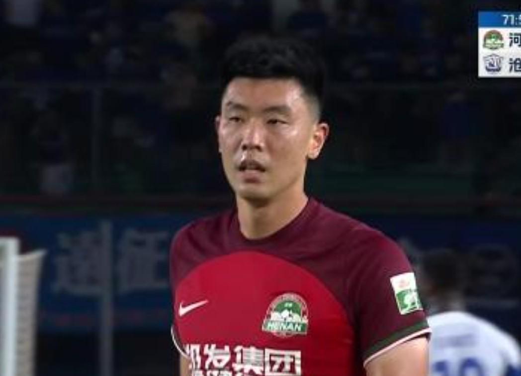 冯伯元谈离开河南:不想每场就上5分钟,那我踢球有什么意思